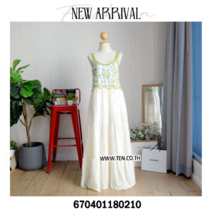 Elegant summer floral maxi dress in various colors, perfect for warm weather.