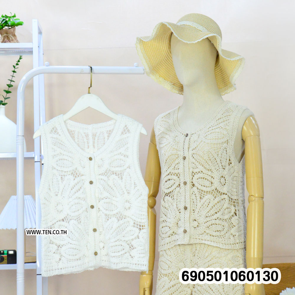 V-Neck Crochet Leaf and Floral Buttoned Vest-690501060130