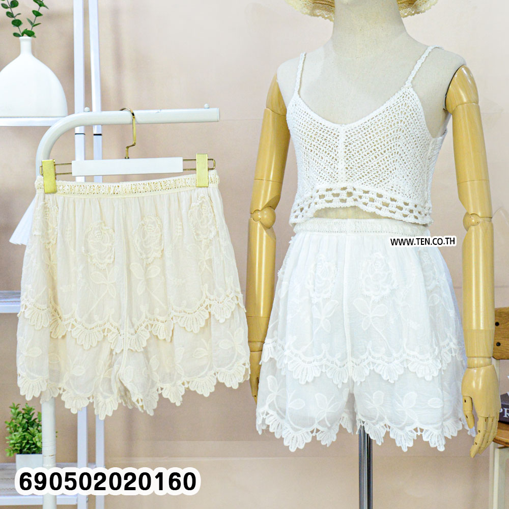 Rose Embroidered Tiered Lace Cotton Shorts-690502020160