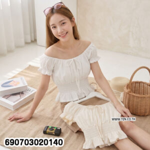 Alternative view of Summer Smocked Off Shoulder Crop Top เสื้อครอปเปิดไหล่สม็อคเอว แขนตุ๊กตา สไตล์ซัมเมอร์ - 690703020140